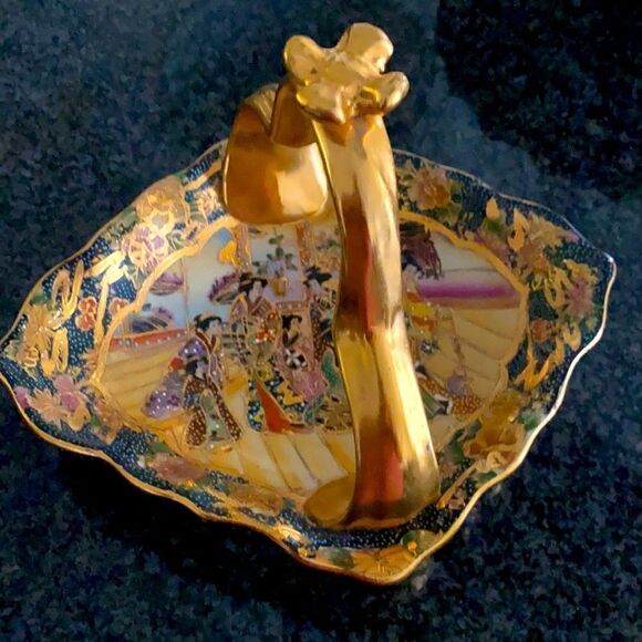 Chinese Satsuma Basket - Picture 1 of 11